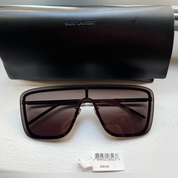 Saint Laurent sunglasses - Picture 2 of 3